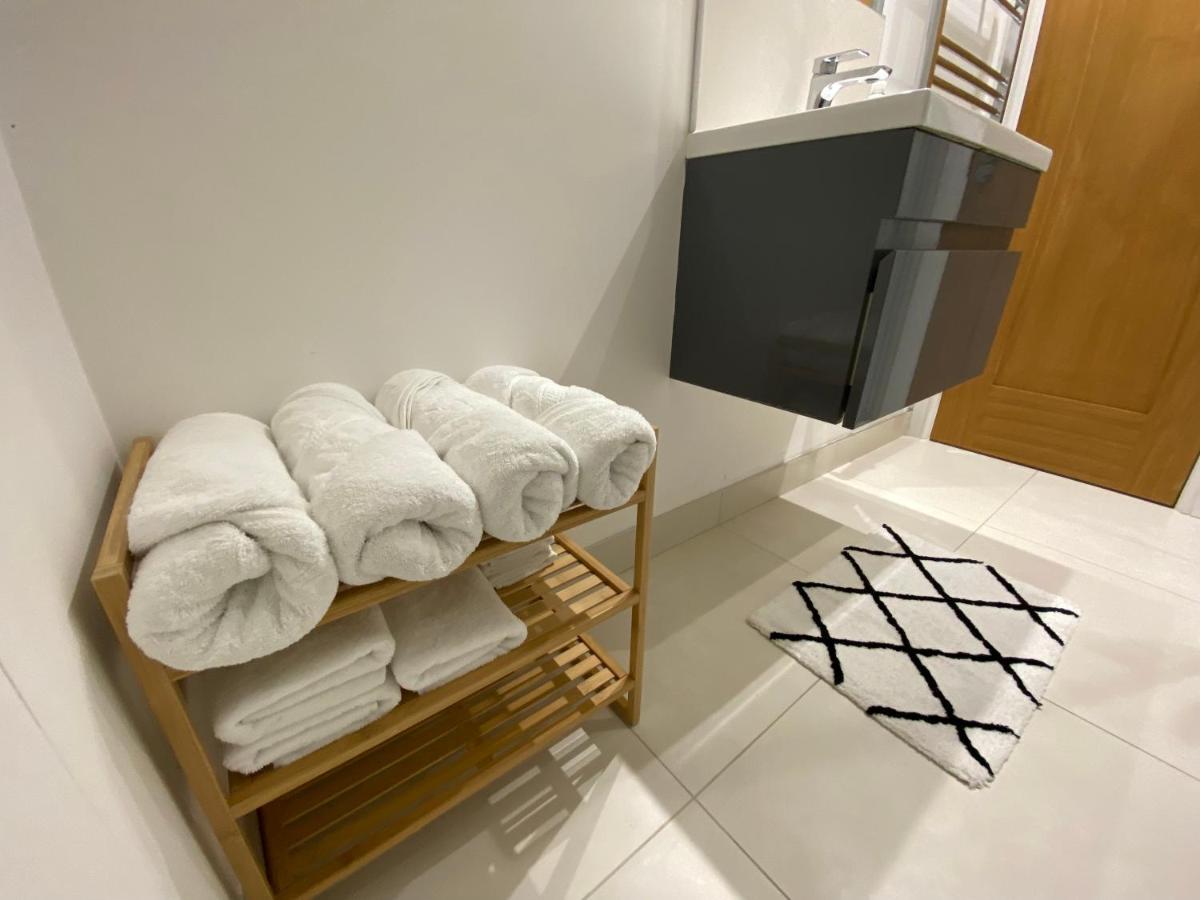 Unique Luxury Detached Apartment In Windsor That Sleeps 4 Exteriér fotografie
