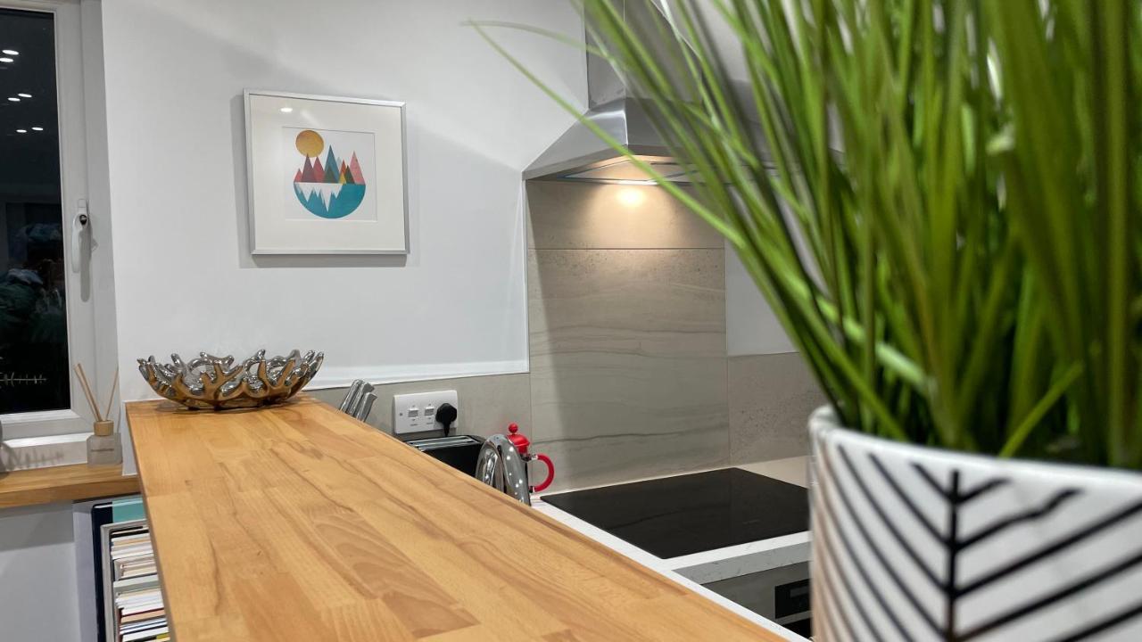 Unique Luxury Detached Apartment In Windsor That Sleeps 4 Exteriér fotografie